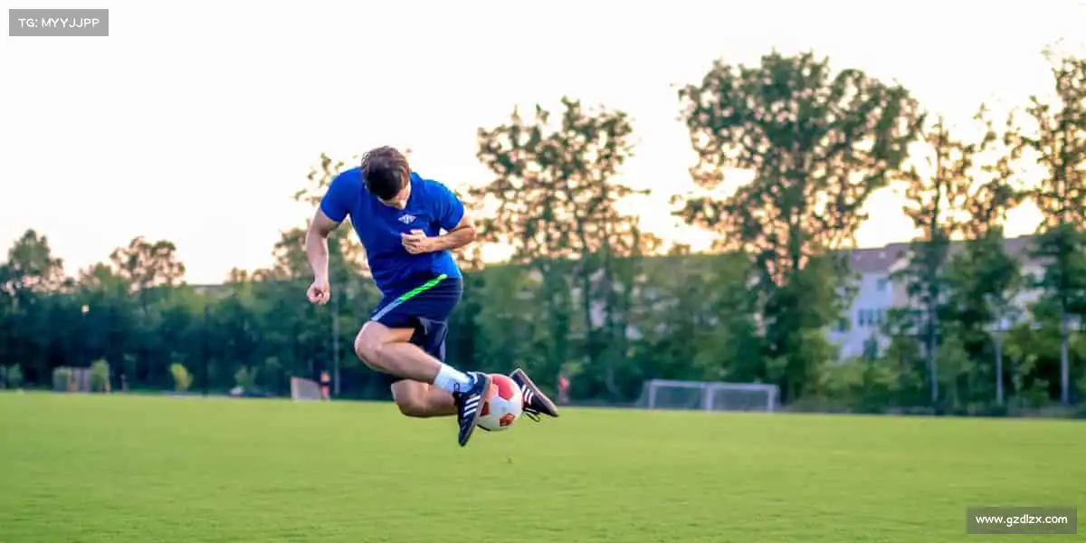 js4399金沙线🏓小球转动大梦想,步伐丈量新可能 —— 每一次挥拍,都是对热爱的致敬!